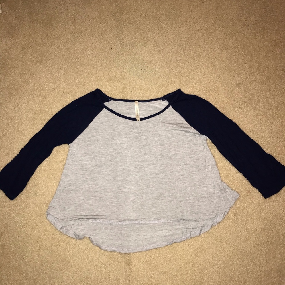 Cropped shirt